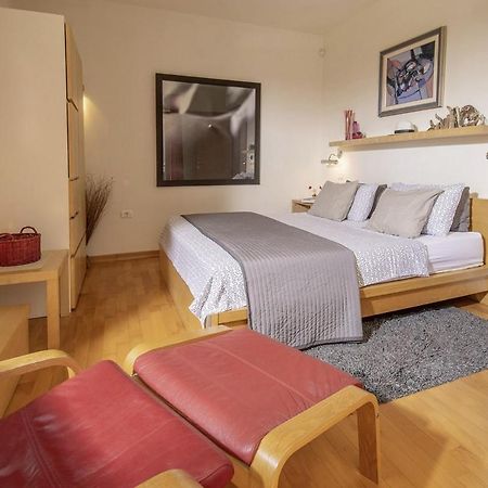 Villa Emili In Medulin - Haus Fuer 4-5 Personen Exteriör bild
