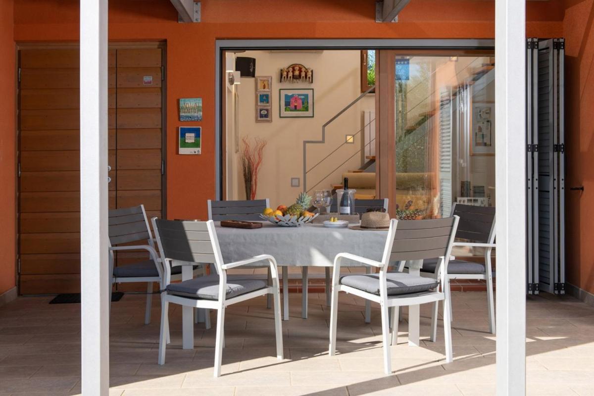 Villa Emili In Medulin - Haus Fuer 4-5 Personen Exteriör bild