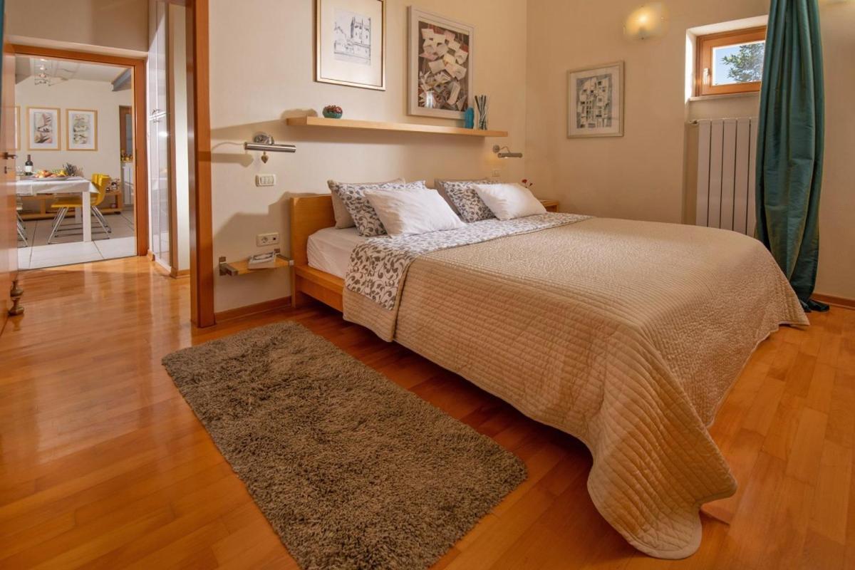 Villa Emili In Medulin - Haus Fuer 4-5 Personen Exteriör bild