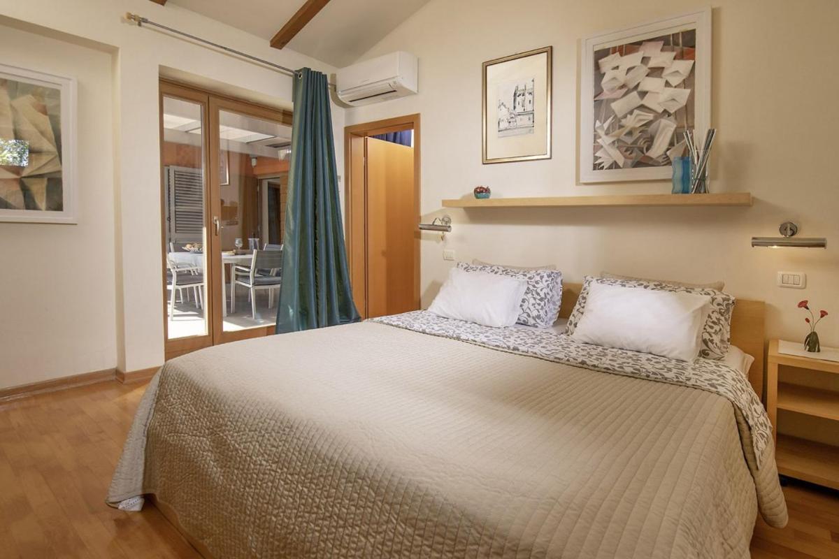 Villa Emili In Medulin - Haus Fuer 4-5 Personen Exteriör bild