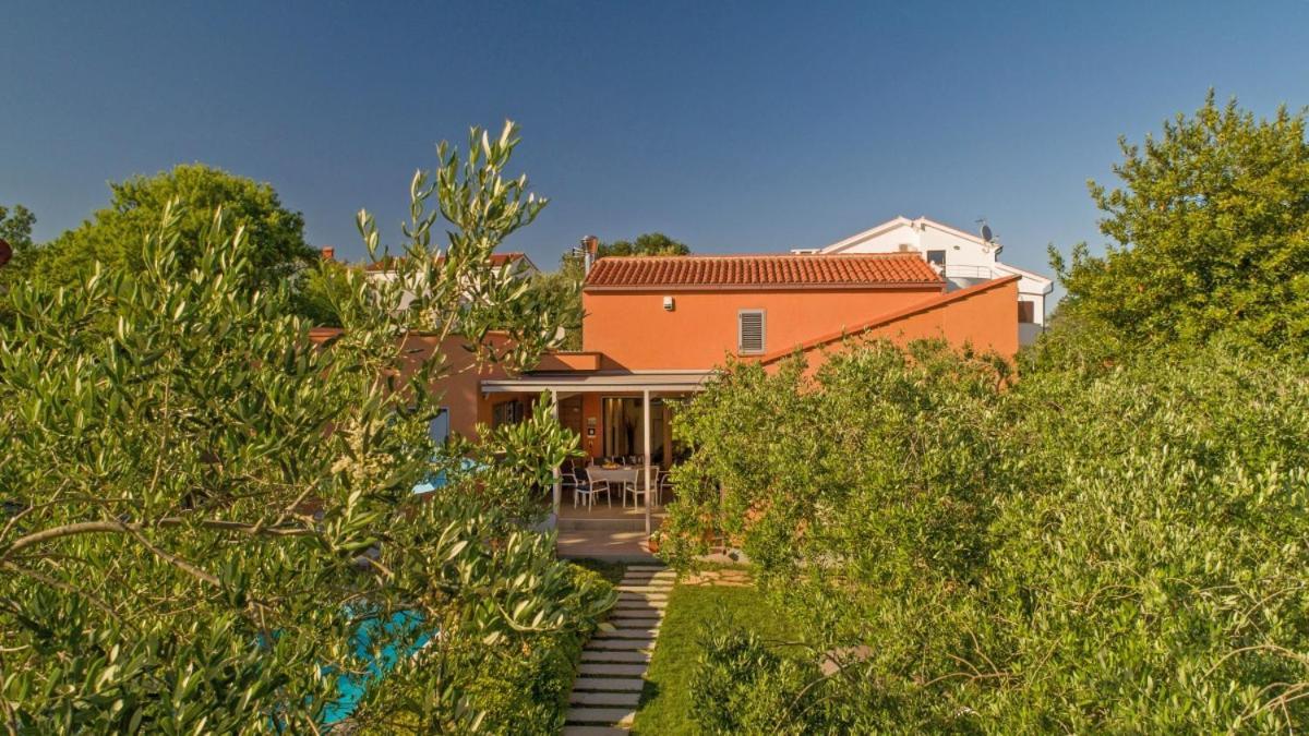 Villa Emili In Medulin - Haus Fuer 4-5 Personen Exteriör bild