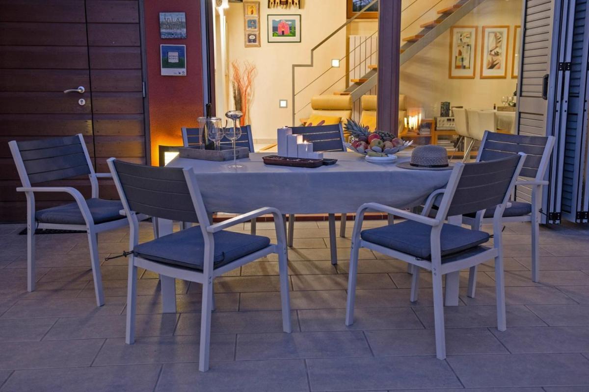 Villa Emili In Medulin - Haus Fuer 4-5 Personen Exteriör bild